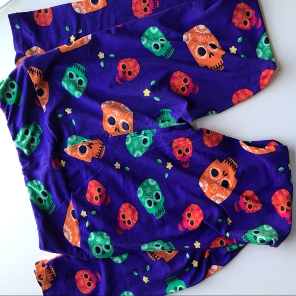 lularoe sugar skull leggings